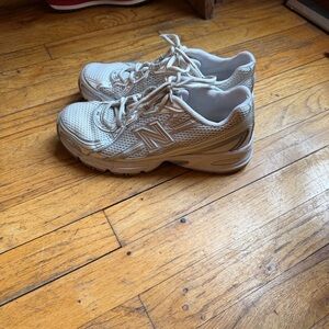 New Balance 530 women’s size 8.5